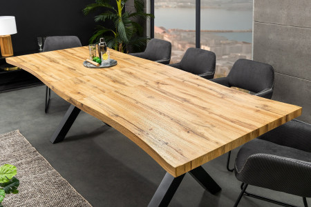 Table à manger extensible WILD 180-220 cm aspect chêne sauvage marro