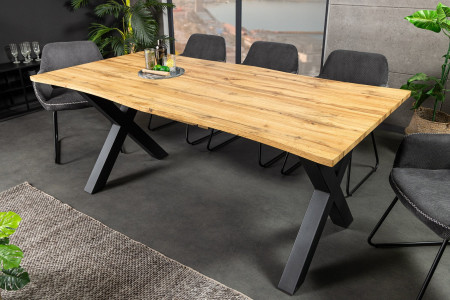 Table à manger extensible WILD 180-220 cm aspect chêne sauvage marro